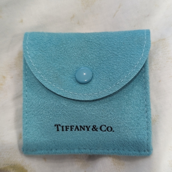 Tiffany classic heart keychain 925 in box. - Picture 4 of 5